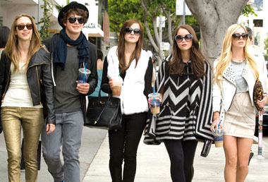 Diebische Kids & die Villa von Paris Hilton