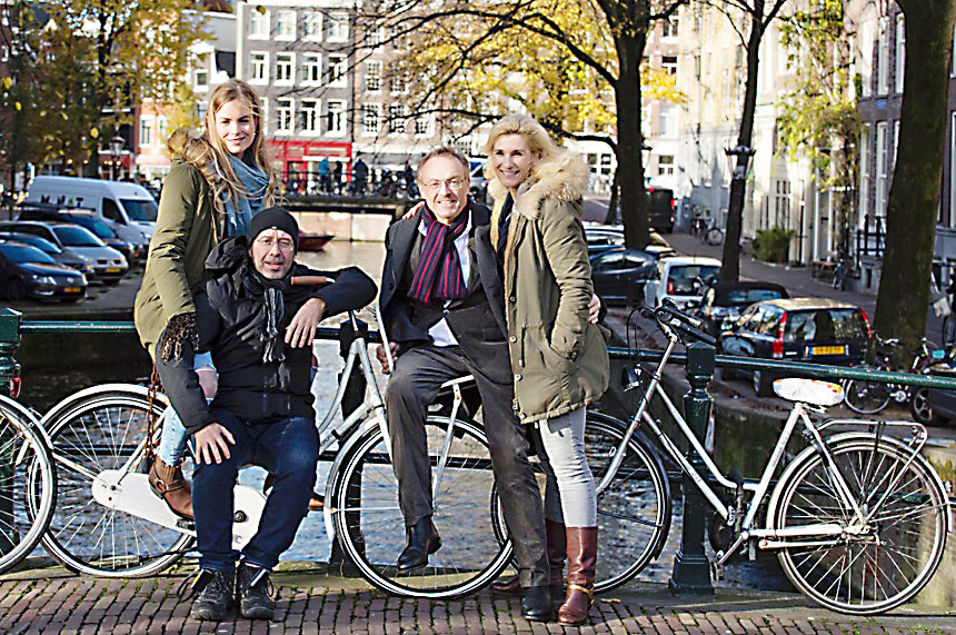 Hader fährt Rad und schreibt Drehbuch